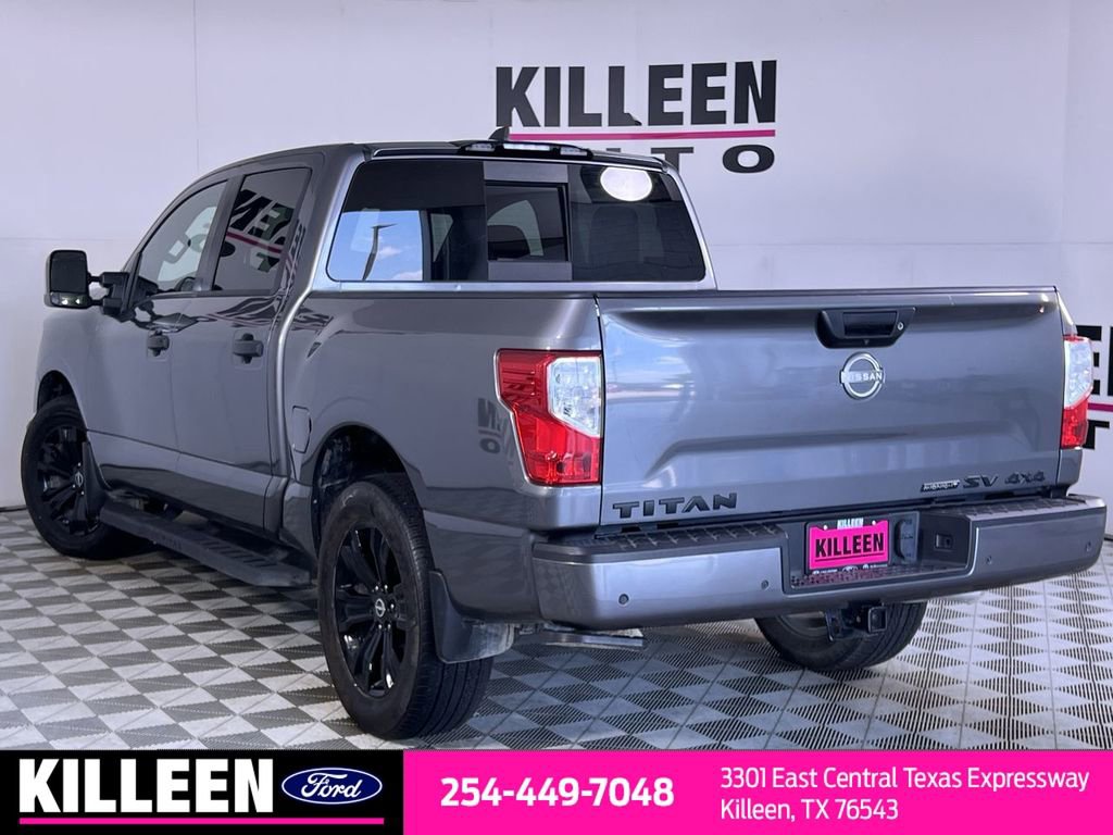 Used 2023 Nissan Titan SV w/ SV Convenience Package image 6