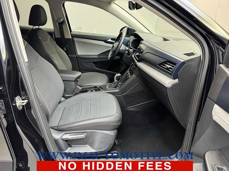 Used 2024 Volkswagen Taos SE FWD image 19