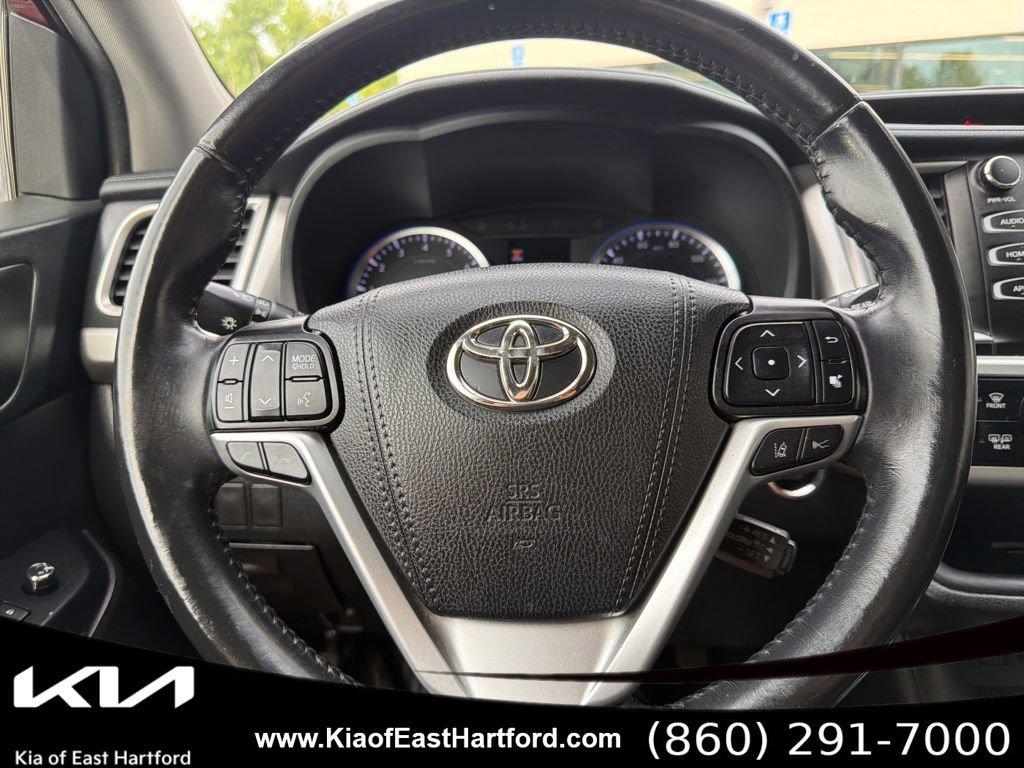 Used 2019 Toyota Highlander SE AWD/4WD image 35