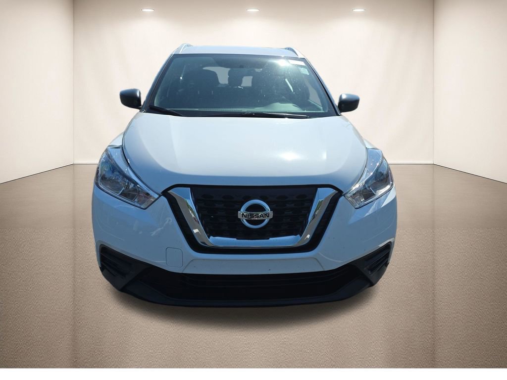 Used 2018 Nissan Kicks S FWD image 16