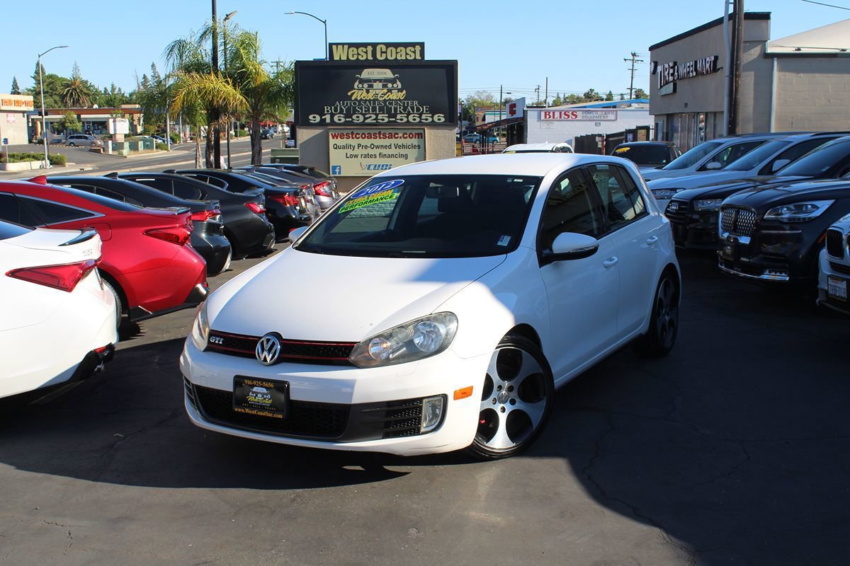 Used 2012 Volkswagen Golf 4-Door FWD image 36