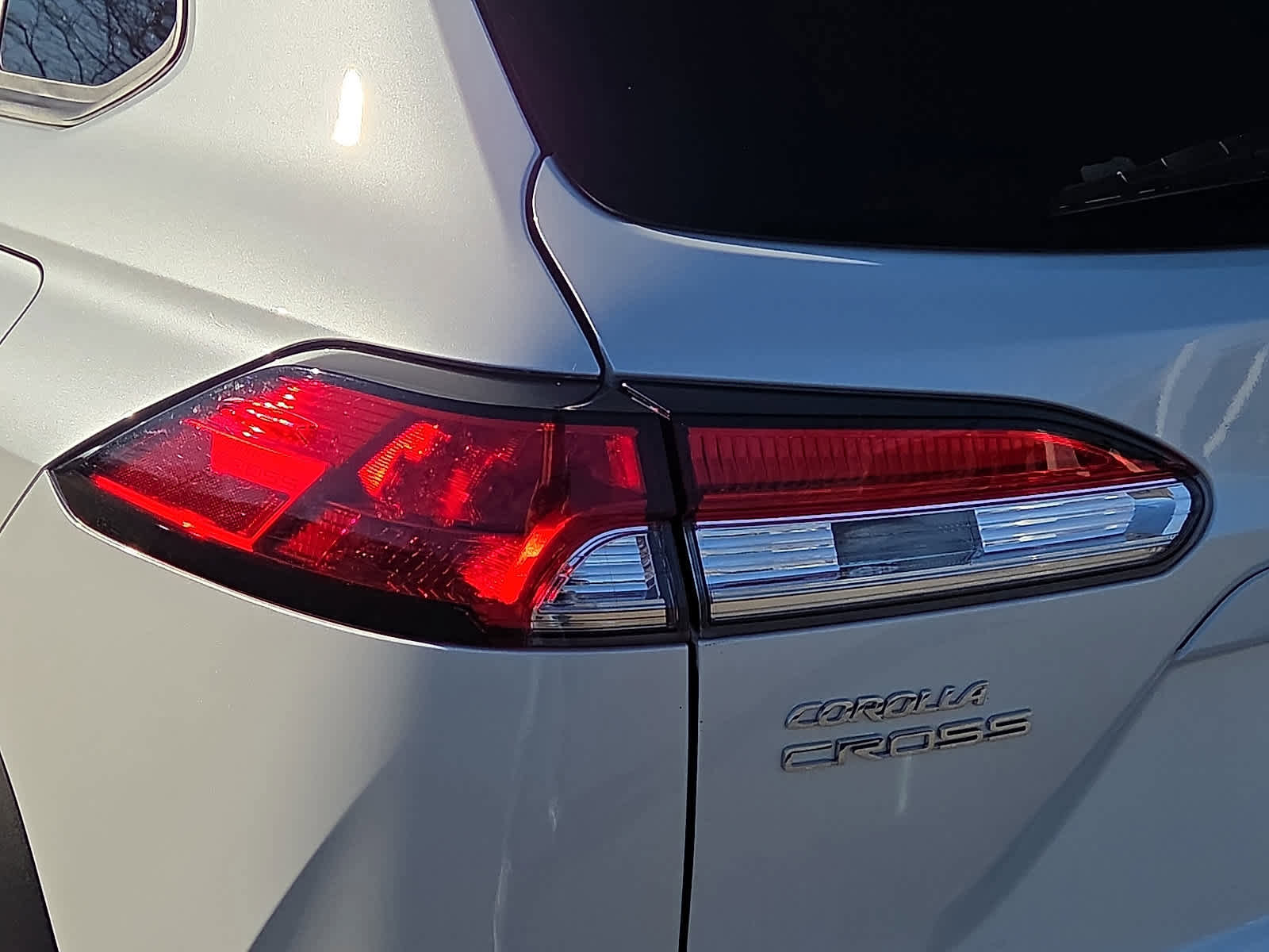 Certified 2022 Toyota Corolla Cross LE image 11