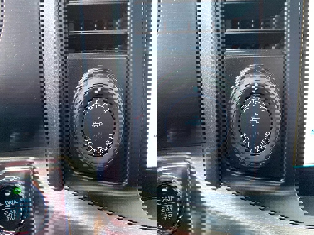 Used 2023 Ford F150 Lariat w/ Equipment Group 502A High image 15