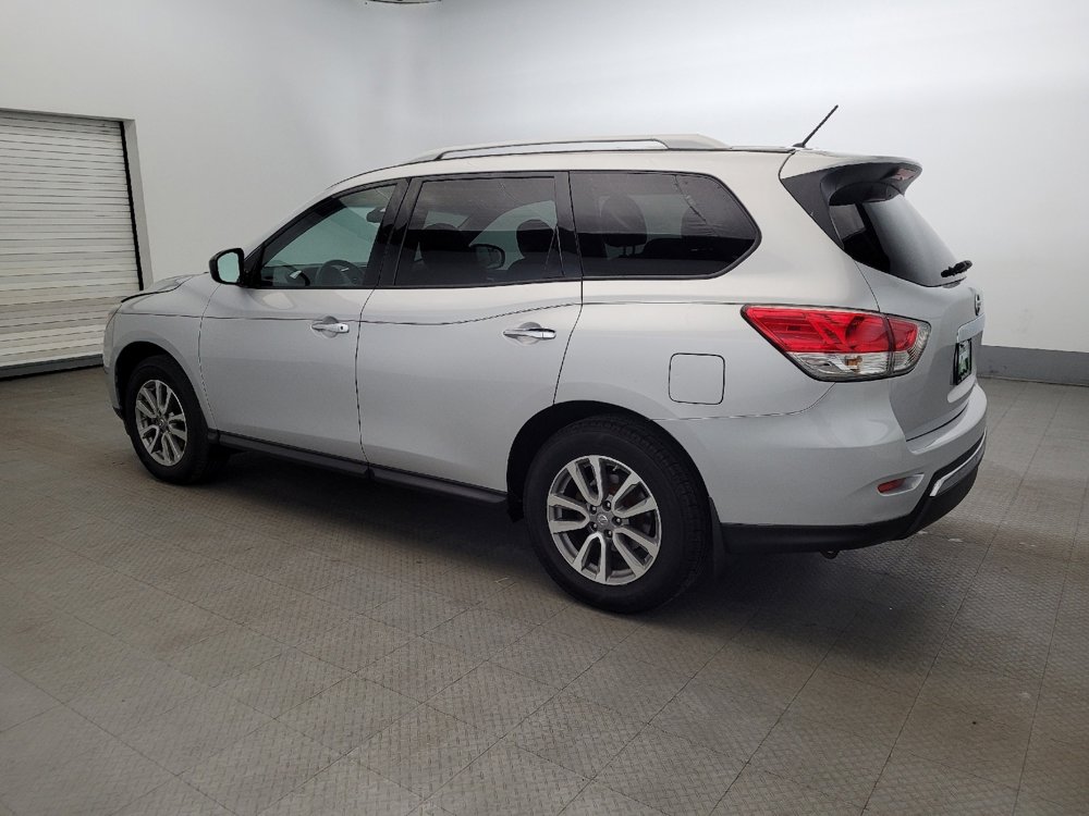 Used 2016 Nissan Pathfinder S AWD/4WD image 3