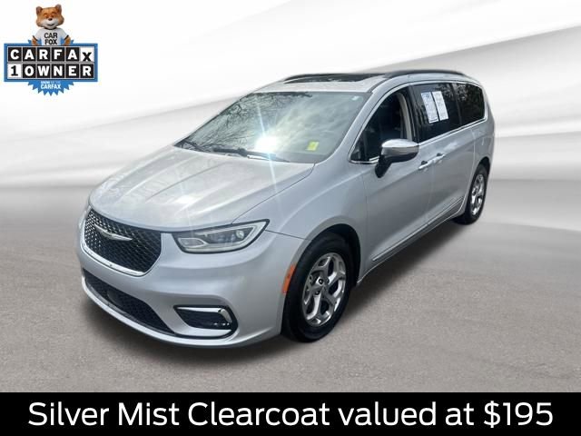 Used 2023 Chrysler Pacifica Limited FWD image 3