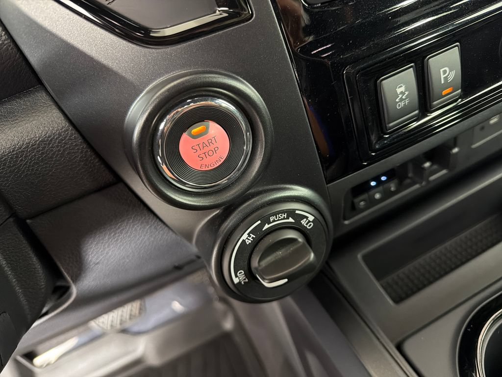 Used 2023 Nissan Titan PRO-4X w/ Pro-4x Utility Package AWD/4WD image 14