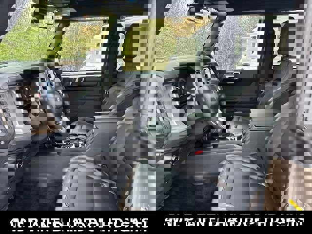 New 2025 Ford Bronco Outer Banks image 21