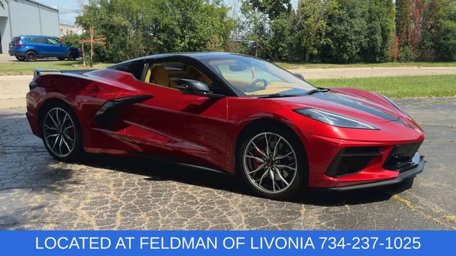 Used 2024 Chevrolet Corvette Stingray Premium Conv w/ Z51 Performance Package RWD image 2