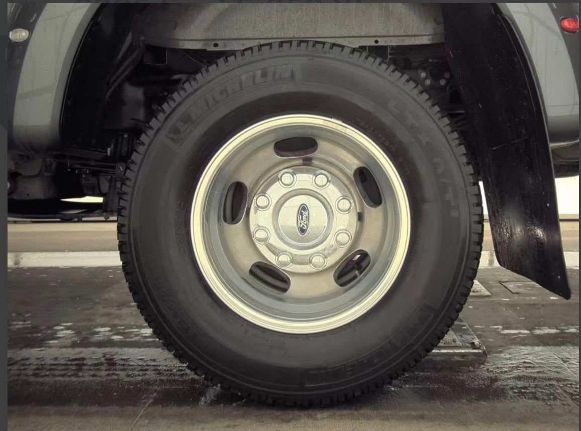 Used 2025 Ford F350 XL w/ 360-Degree Camera Package image 6