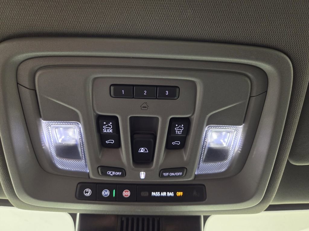 Used 2025 Chevrolet Silverado 1500 RST w/ Convenience Package II AWD/4WD image 16
