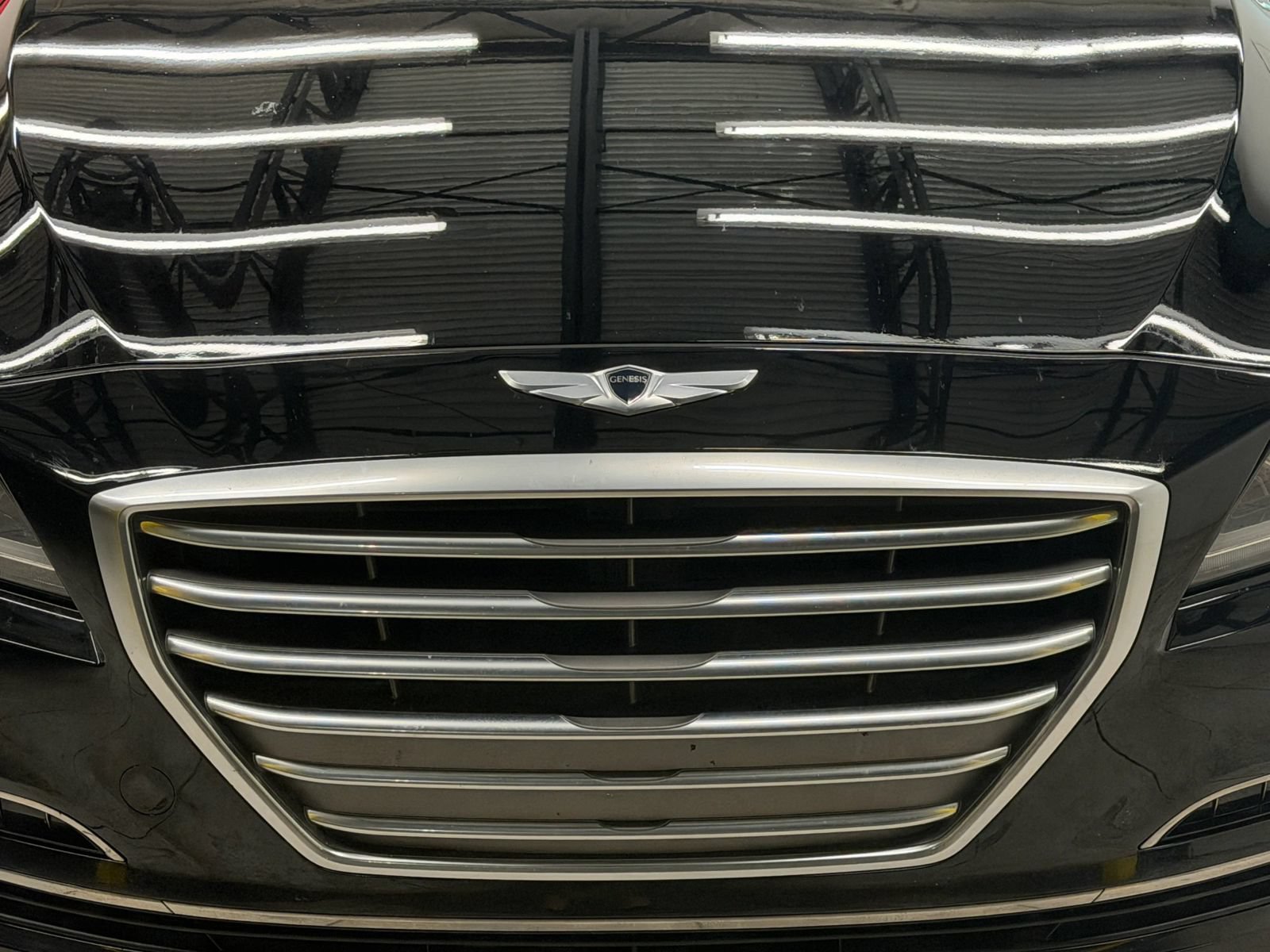 Used 2016 Hyundai Genesis 3.8 RWD image 5
