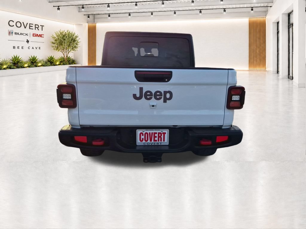 Used 2024 Jeep Gladiator Rubicon w/ Technology Group AWD/4WD image 12