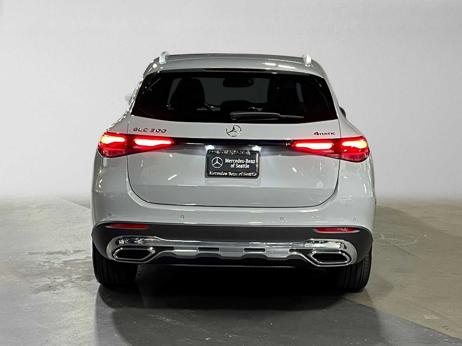 Certified 2026 Mercedes-Benz GLC 300 4MATIC image 4