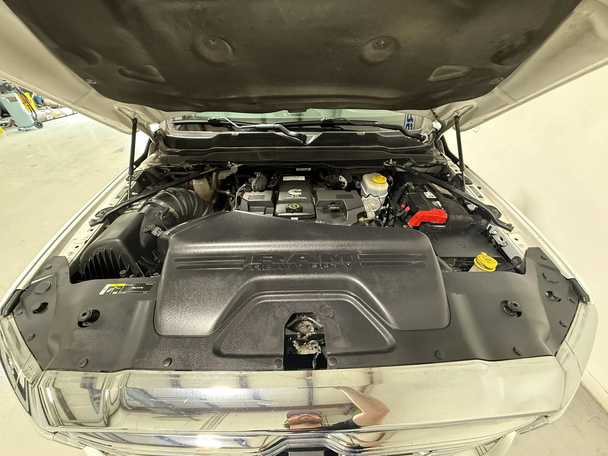 Used 2020 RAM 2500 Laramie w/ Body Color Bumper Group AWD/4WD image 19