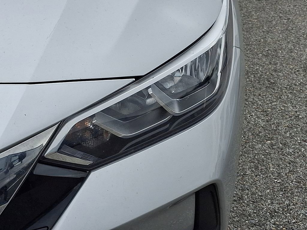 Used 2023 Nissan Sentra SV FWD image 9