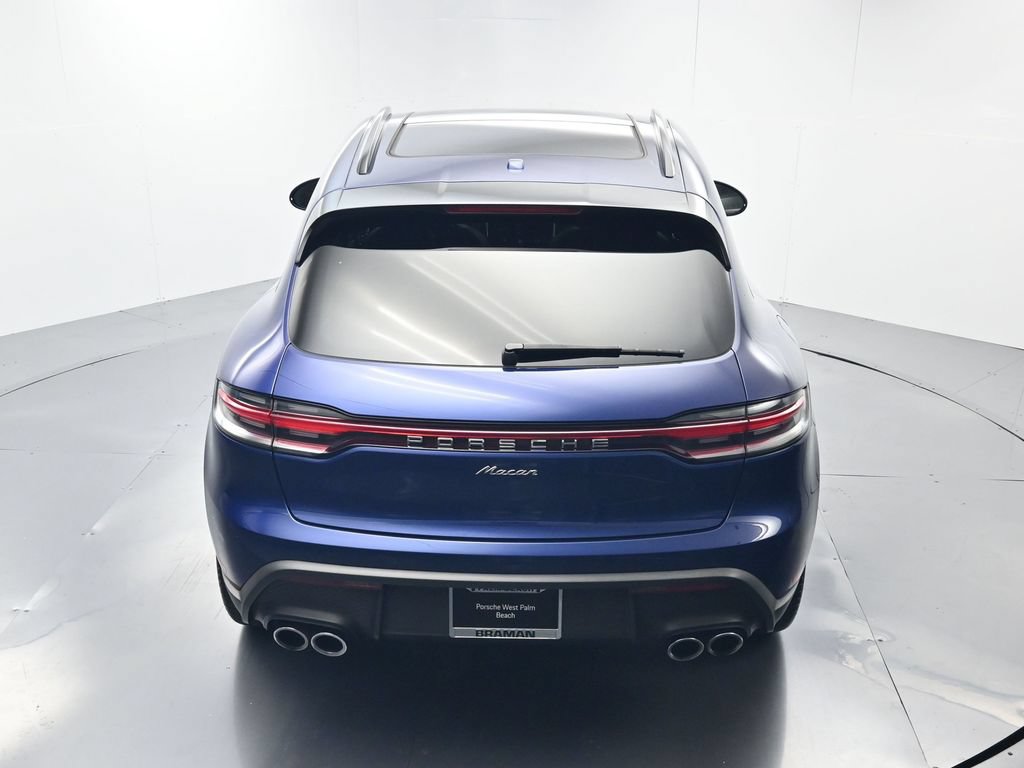 Certified 2024 Porsche Macan AWD/4WD image 37
