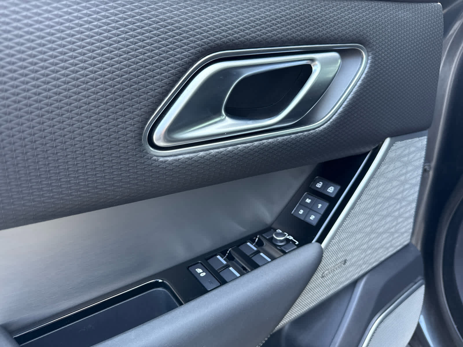 Certified 2023 Land Rover Range Rover Velar R-Dynamic S image 14