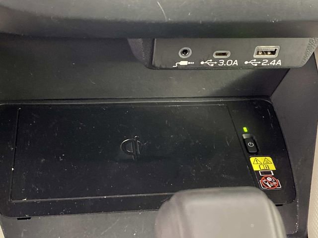 Used 2025 Subaru Forester Limited image 22