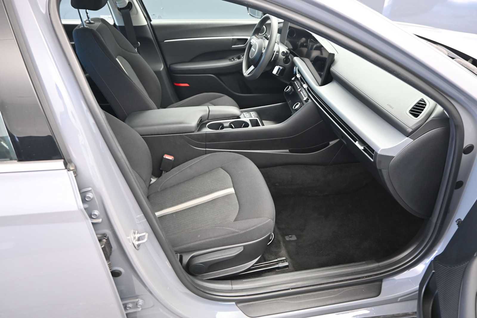 Used 2024 Hyundai Sonata SEL FWD image 25