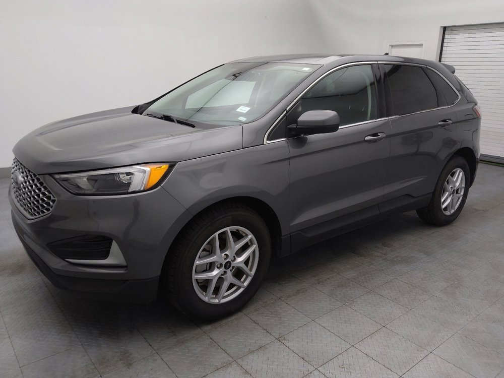 Used 2023 Ford Edge SEL image 2