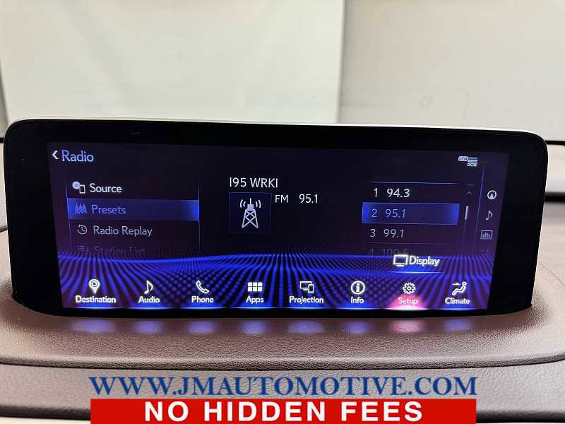 Used 2020 Lexus RX 450h AWD w/ Premium Package image 24