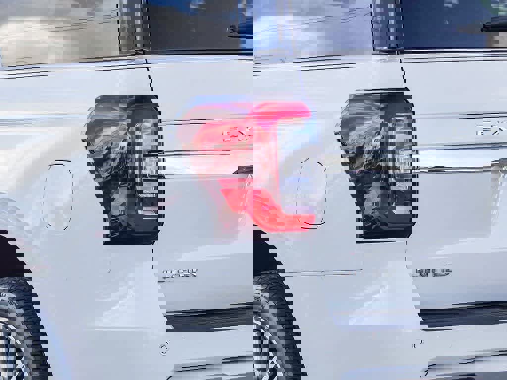 Used 2024 Ford Expedition Max Limited image 7