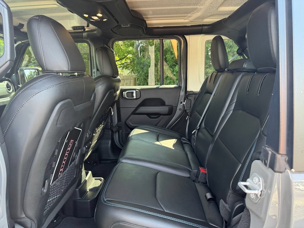 Used 2021 Jeep Wrangler Unlimited Rubicon 4xe w/ Cold Weather Group AWD/4WD image 19