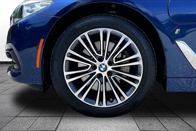 Used 2018 BMW 530e xDrive w/ Premium Package 2 AWD/4WD image 36