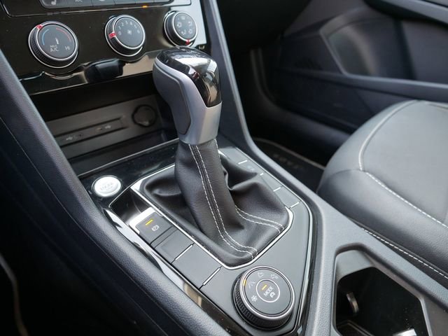 Used 2023 Volkswagen Taos SE image 30