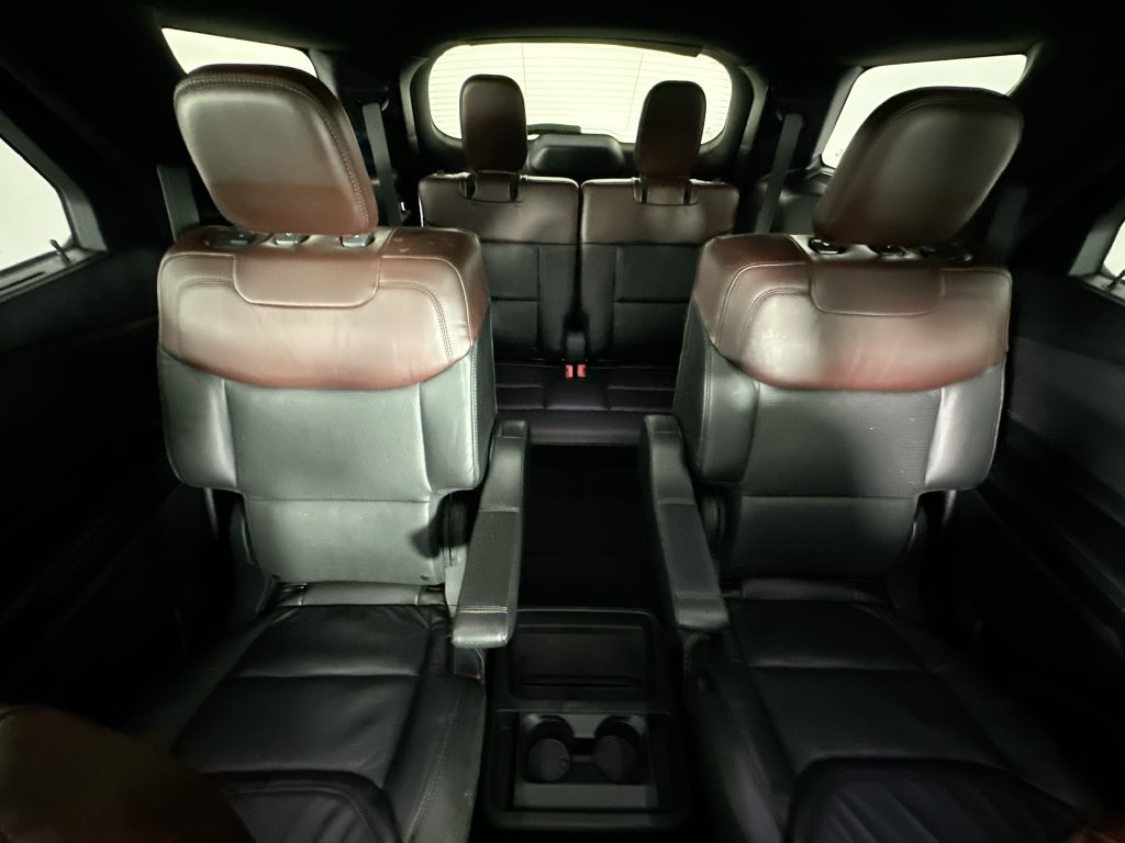 Used 2020 Ford Explorer Platinum w/ Premium Technology Package AWD/4WD image 13