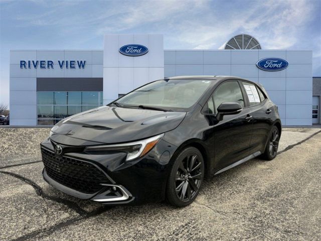 Used 2023 Toyota Corolla XSE image 3