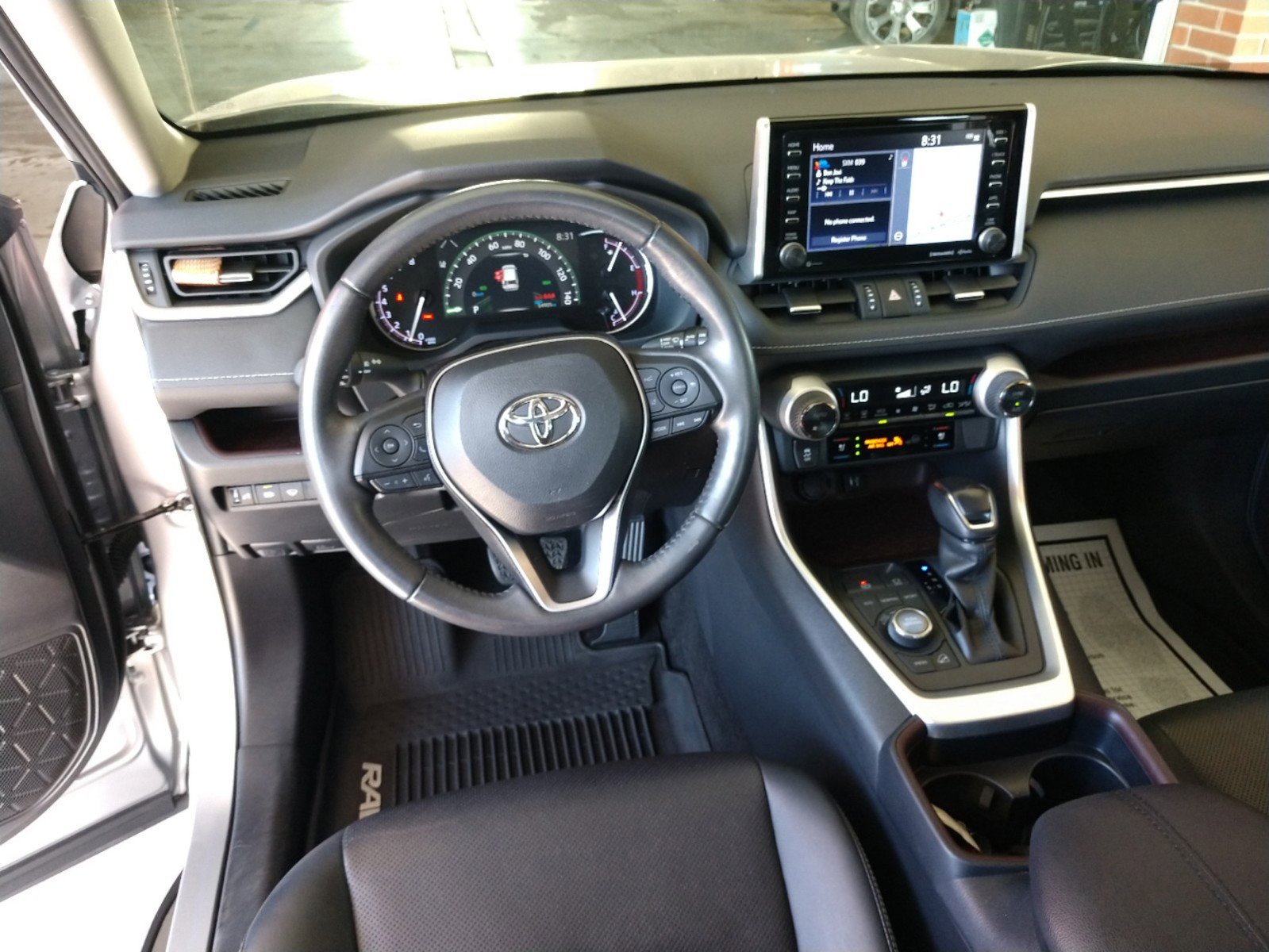 Used 2019 Toyota RAV4 Limited image 15