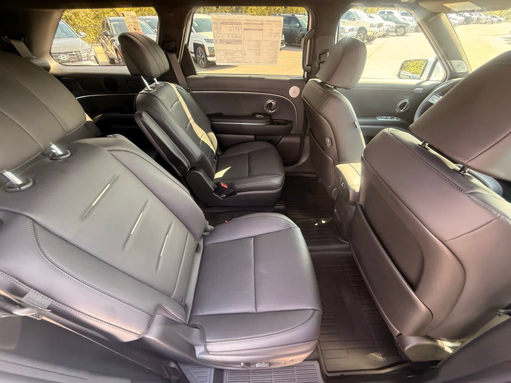 New 2026 Hyundai Palisade Calligraphy FWD image 13