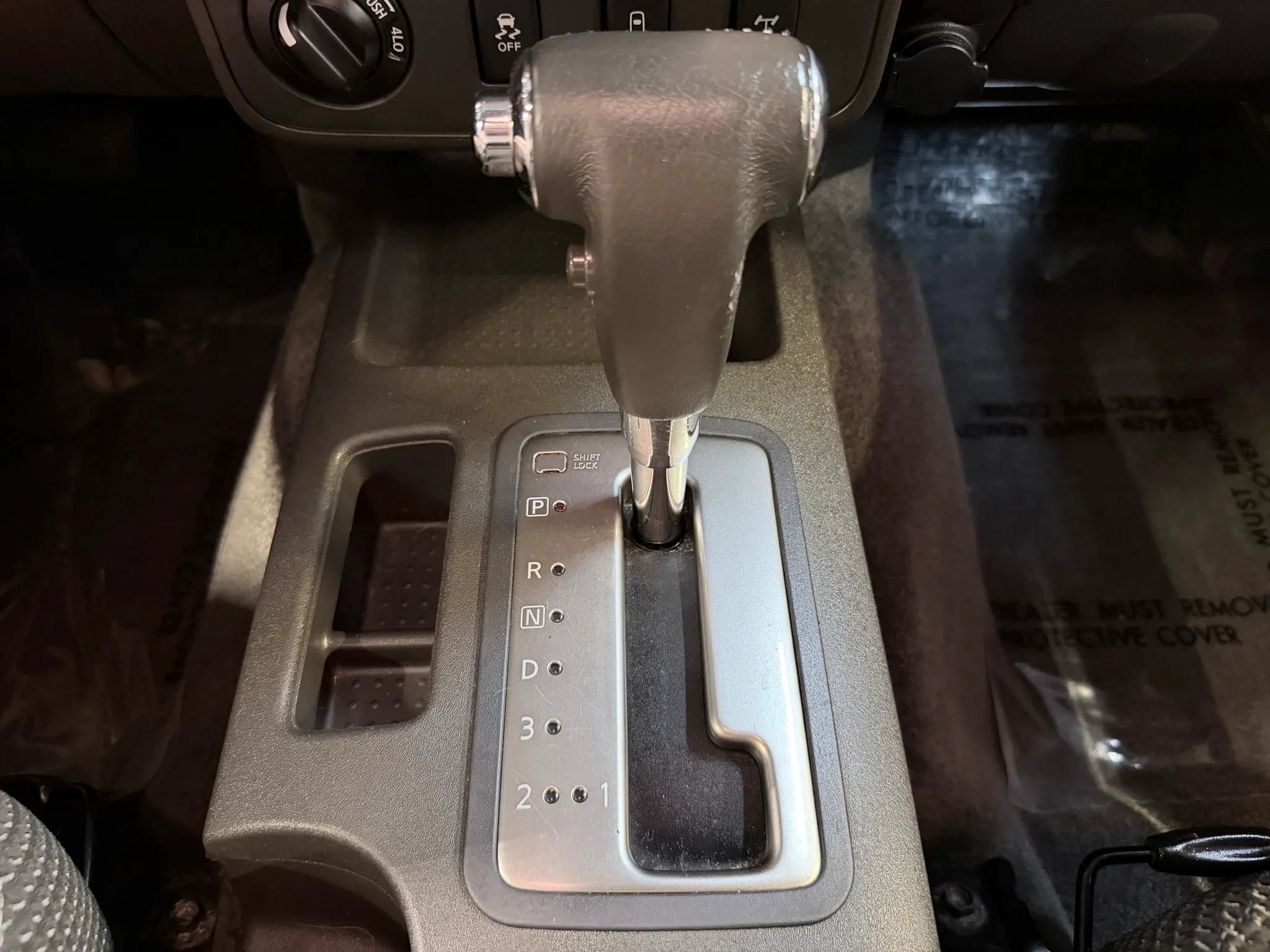 Used 2013 Nissan Frontier PRO-4X AWD/4WD image 23