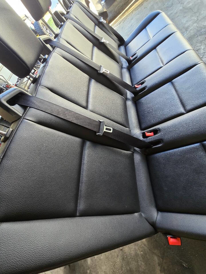 Used 2017 Mercedes-Benz Sprinter 2500 image 26
