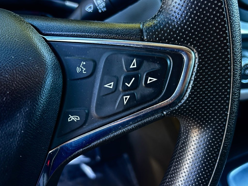 Used 2020 Chevrolet Equinox LS image 14