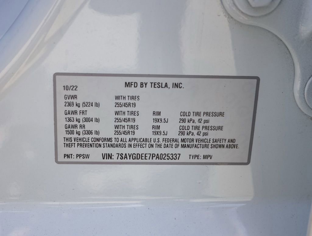 Used 2023 Tesla Model Y Long Range AWD/4WD image 31