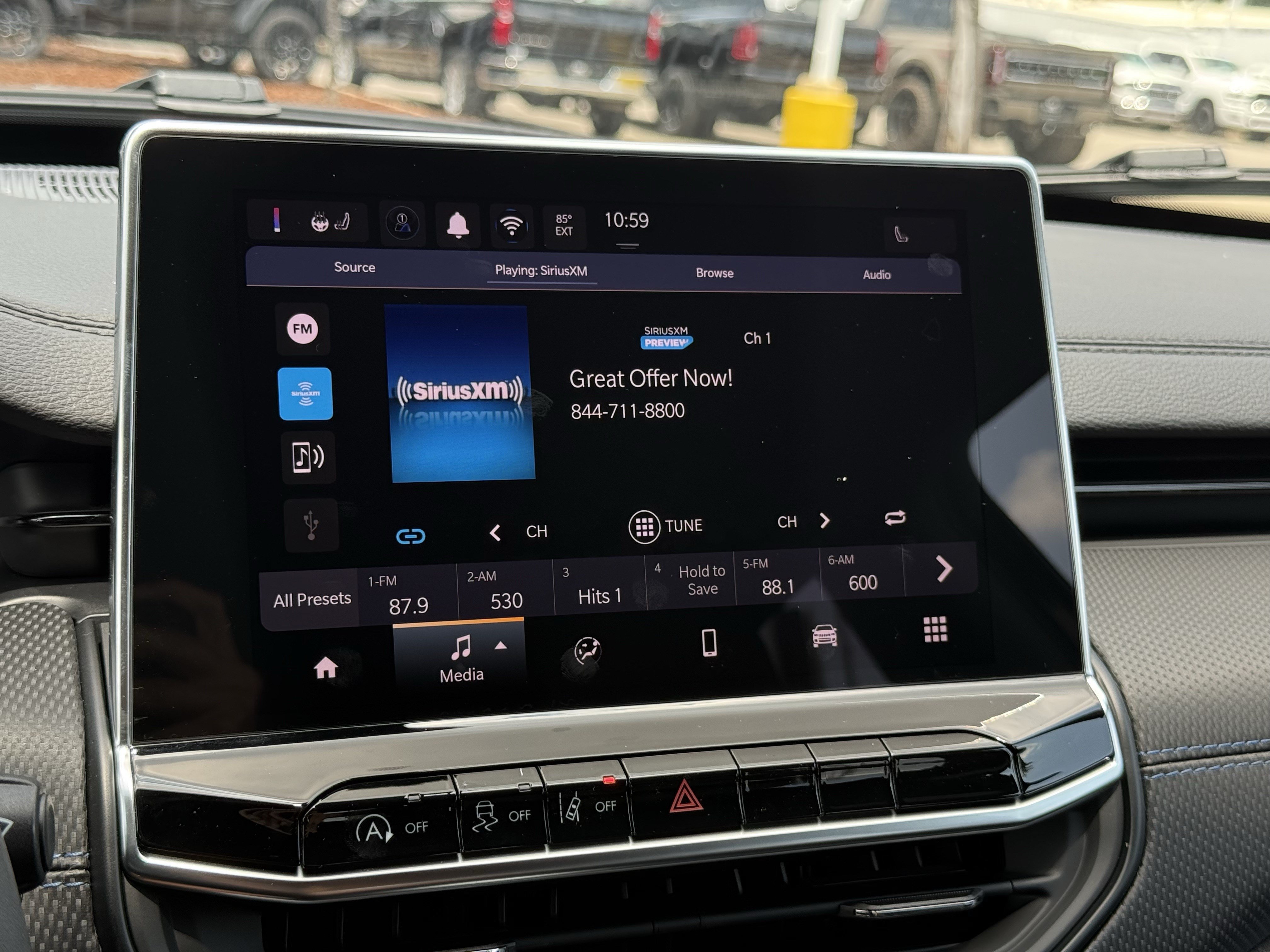 New 2026 Jeep Compass Latitude AWD/4WD image 25