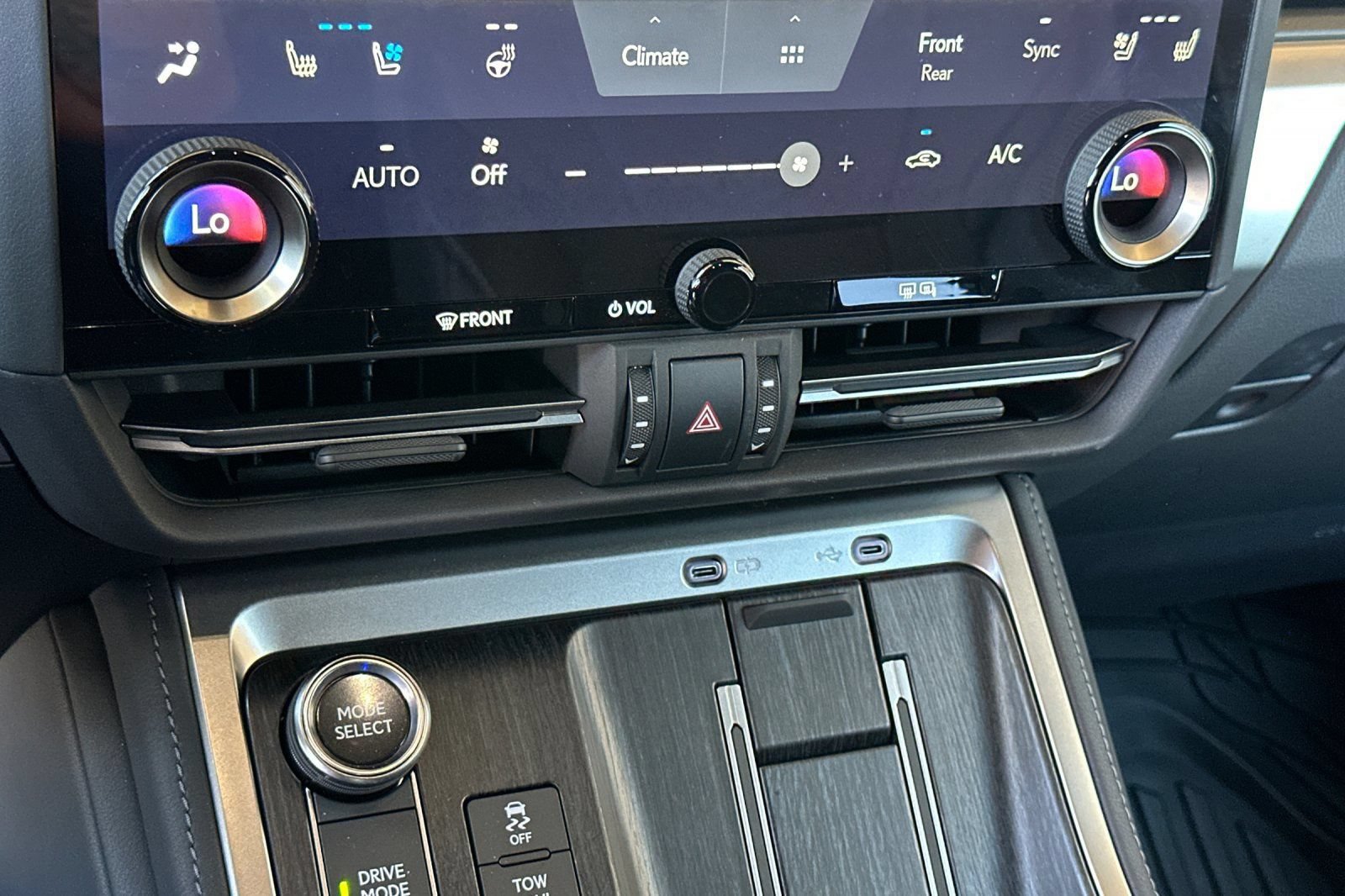 Used 2026 Lexus GX 550 w/ Accessory Package (31) AWD/4WD image 20
