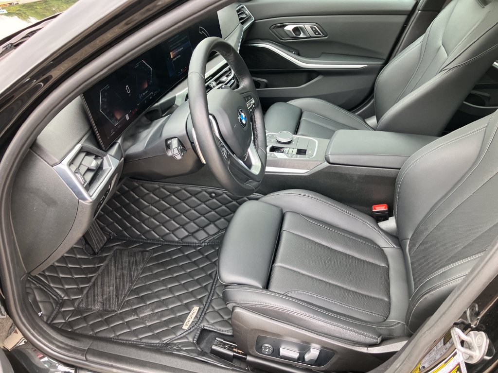 Used 2023 BMW 330i xDrive Sedan w/ Driving Assistance Package AWD/4WD image 13