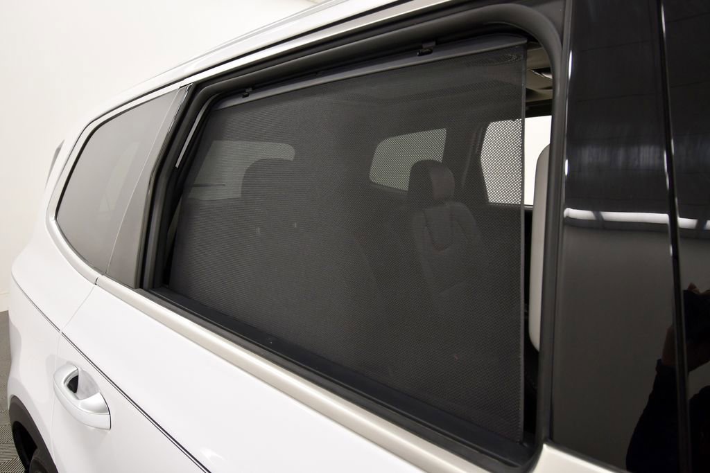 Used 2025 Kia Telluride SX w/ SX Captain's Chair Package image 13