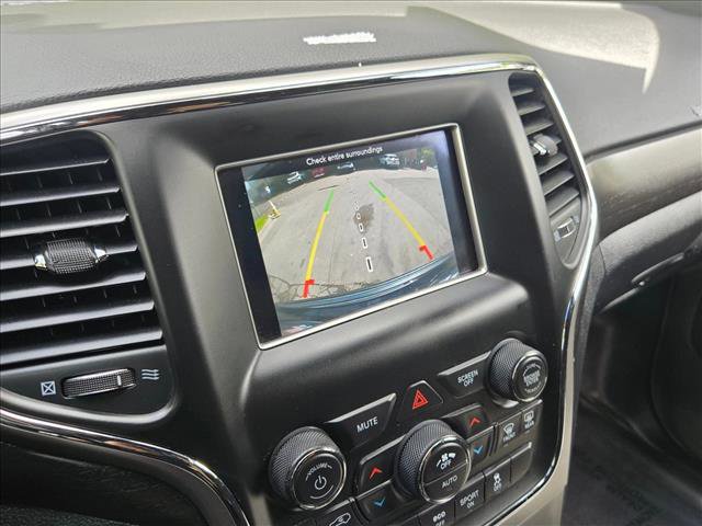 Used 2018 Jeep Grand Cherokee Laredo image 15