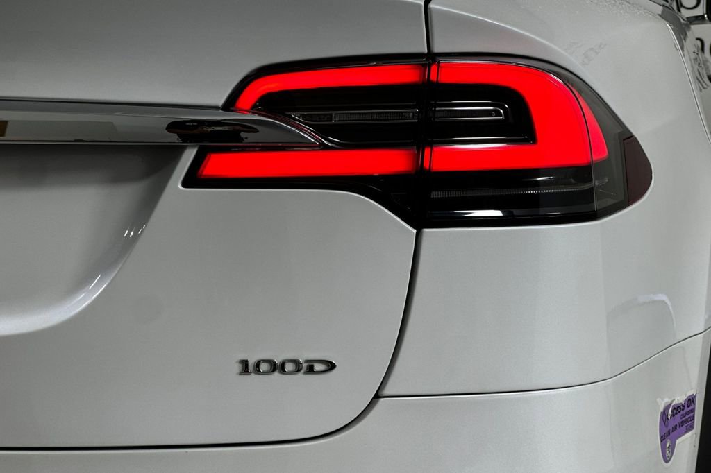 Used 2019 Tesla Model X Long Range image 33