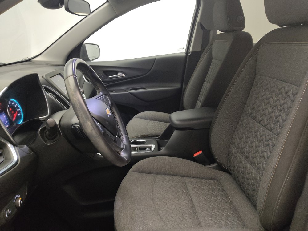 Used 2022 Chevrolet Equinox LT w/ Driver Convenience Package image 17