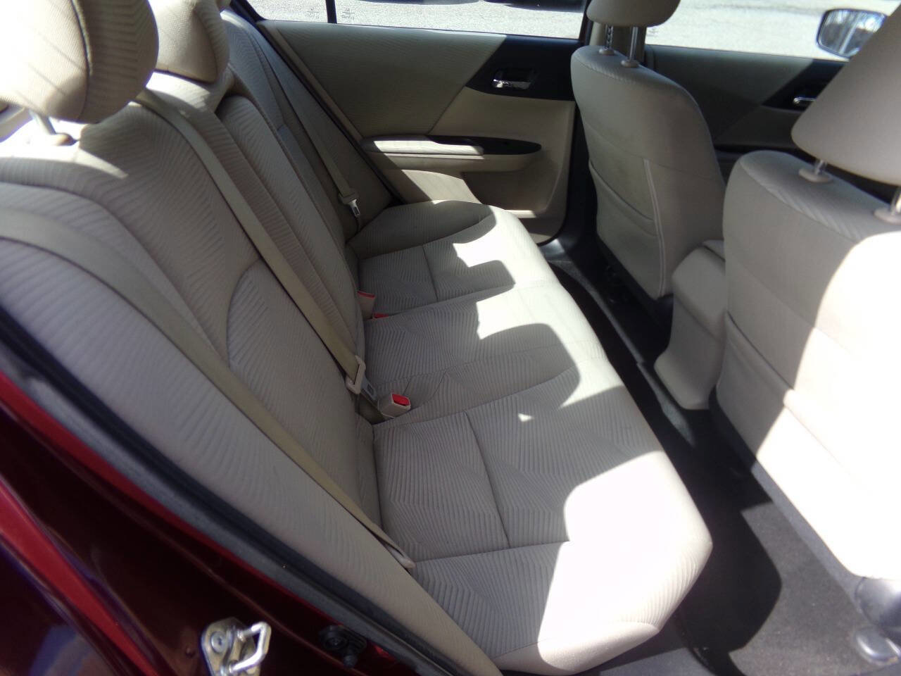 Used 2016 Honda Accord LX image 30