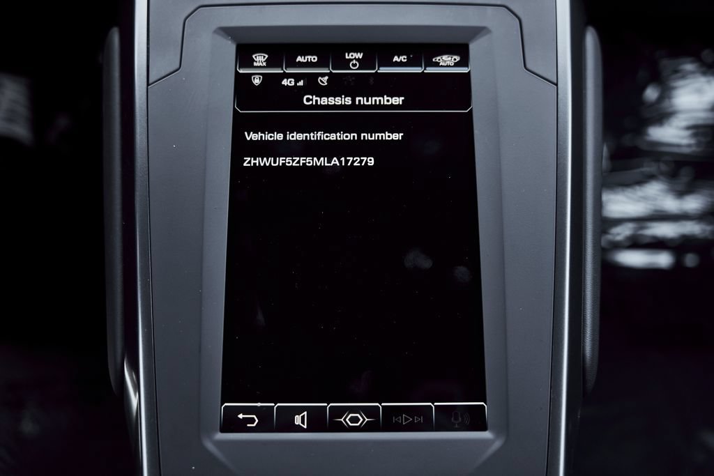 Used 2021 Lamborghini Huracan EVO RWD image 66