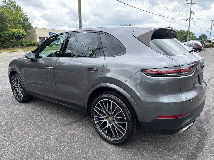 Used 2019 Porsche Cayenne S AWD/4WD image 4