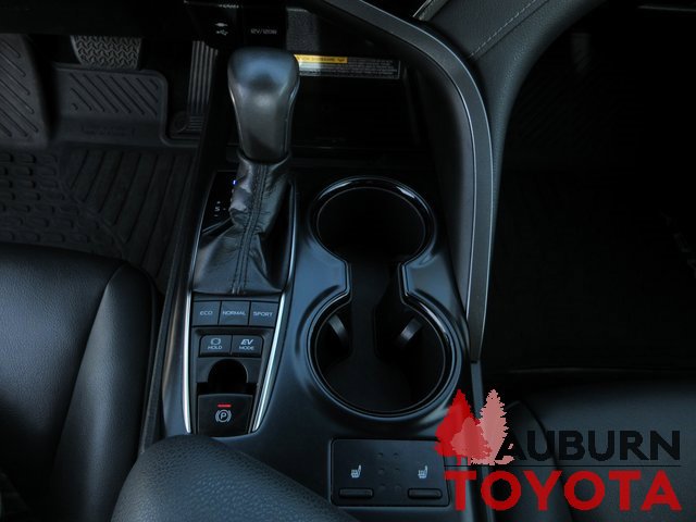 Certified 2019 Toyota Camry SE w/ Sunroof Package image 19
