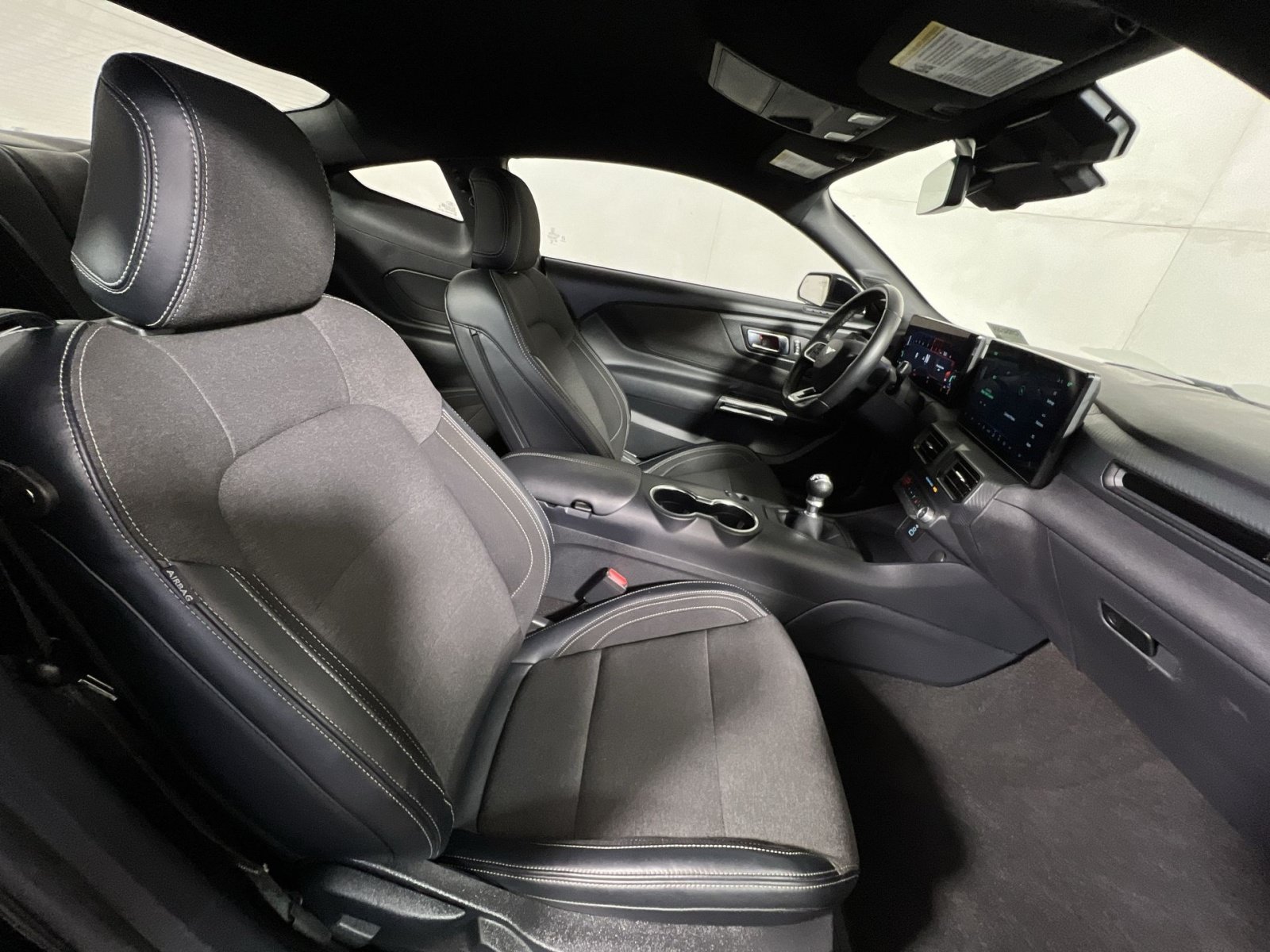 Used 2024 Ford Mustang GT RWD image 25