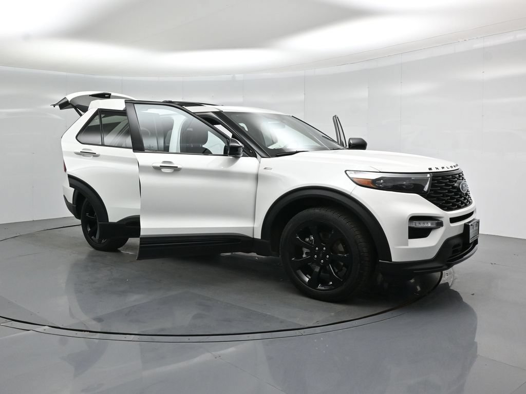 Certified 2023 Ford Explorer ST-Line w/ Class IV Trailer Tow Package AWD/4WD image 33
